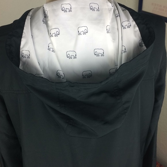 Empyre Black White Elephant Pattern Hooded Jacket - Picture 6 of 8